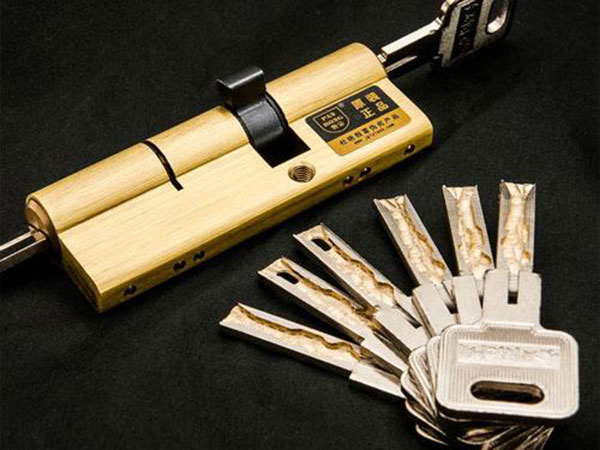 丹巴24小时上门开锁公司