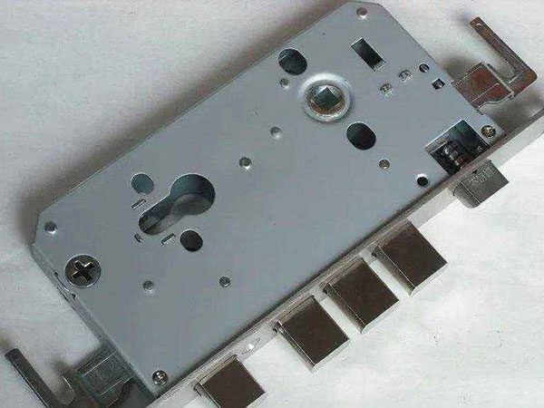 丹巴24小时上门开锁公司